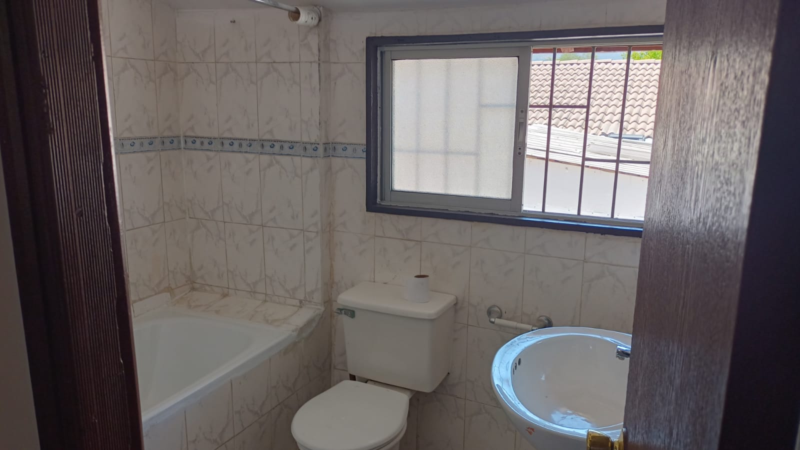 WhatsApp Image 2023-11-29 at 22.41.41 (1)